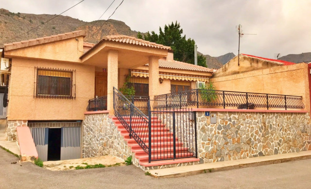 Casa de Pueblo - Venta - Orihuela - ch-249