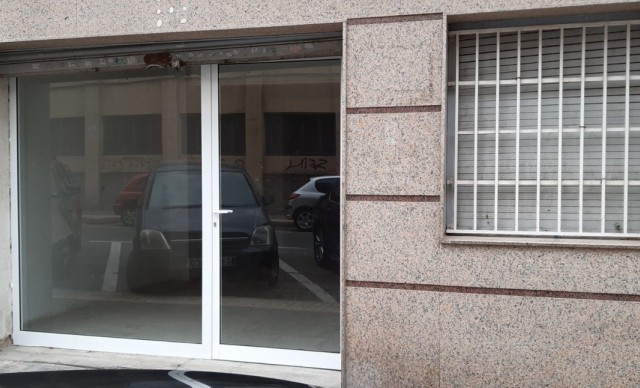 Local comercial - Alquiler a largo plazo - Elche - Plaza Crevillente