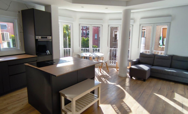 Piso - Alquiler a largo plazo - Elche - Centro