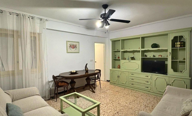 Piso - Location longue durée - Elche - Plaza Crevillente-Juzgados