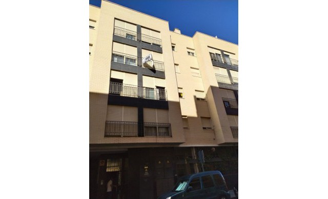 Sale - Piso - Elche - Asilo - Pisos Azules