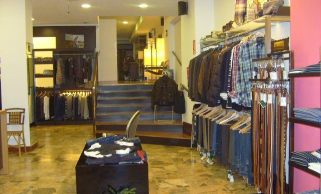 Alquiler a largo plazo - Local comercial - Elche - Centro