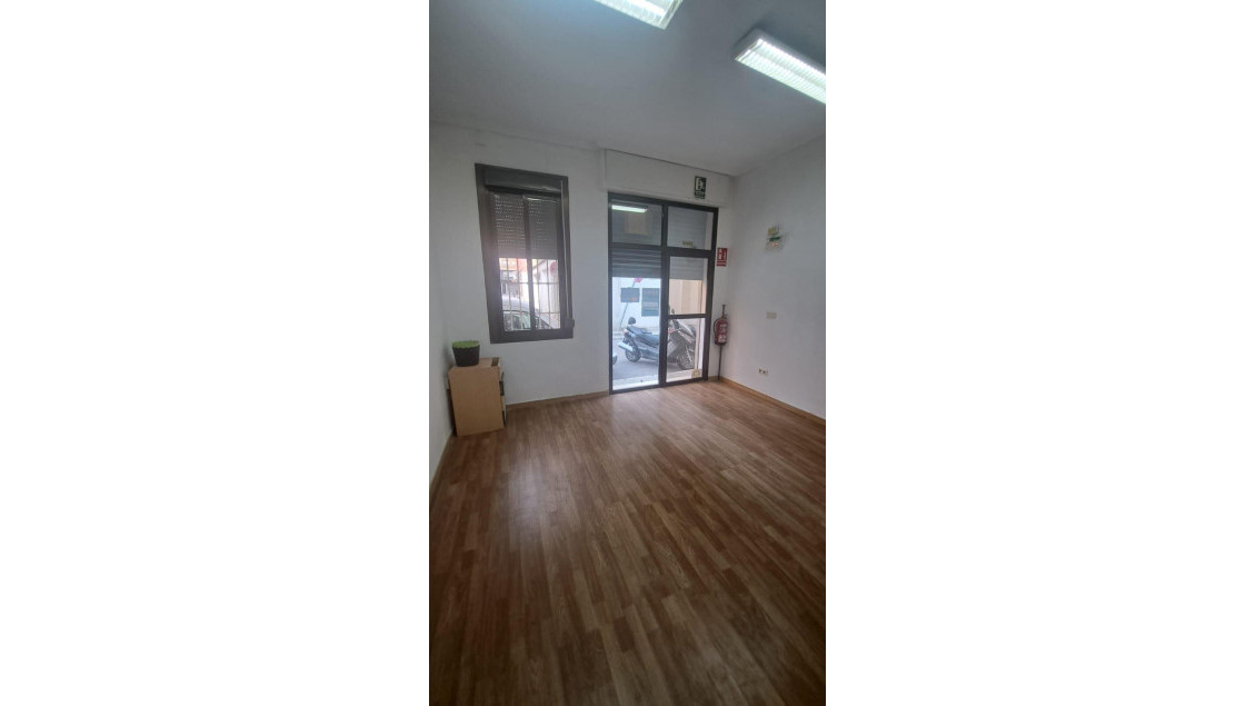 Sale - Local comercial - Elche - Centro