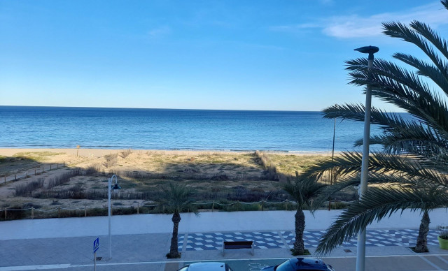 Revente - Piso - Arenales del sol - Zona paseo maritimo