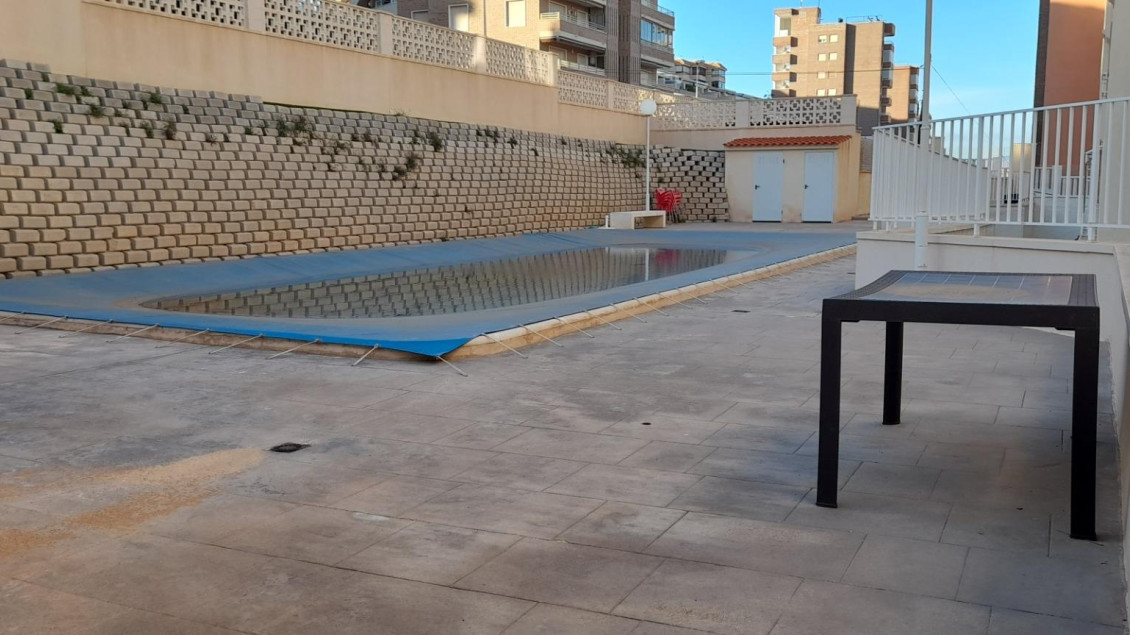 Revente - Piso - Arenales del sol - Zona paseo maritimo