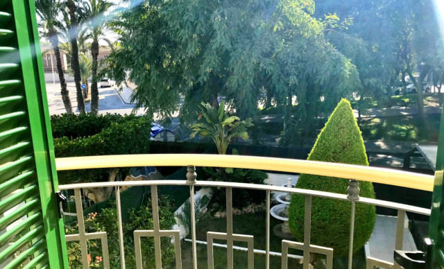 Sale - Chalet - Elche - Torreta - Portalada