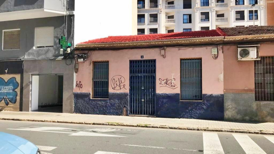 Sale - Casa Solar - Elche - Raval - Puertas Coloradas