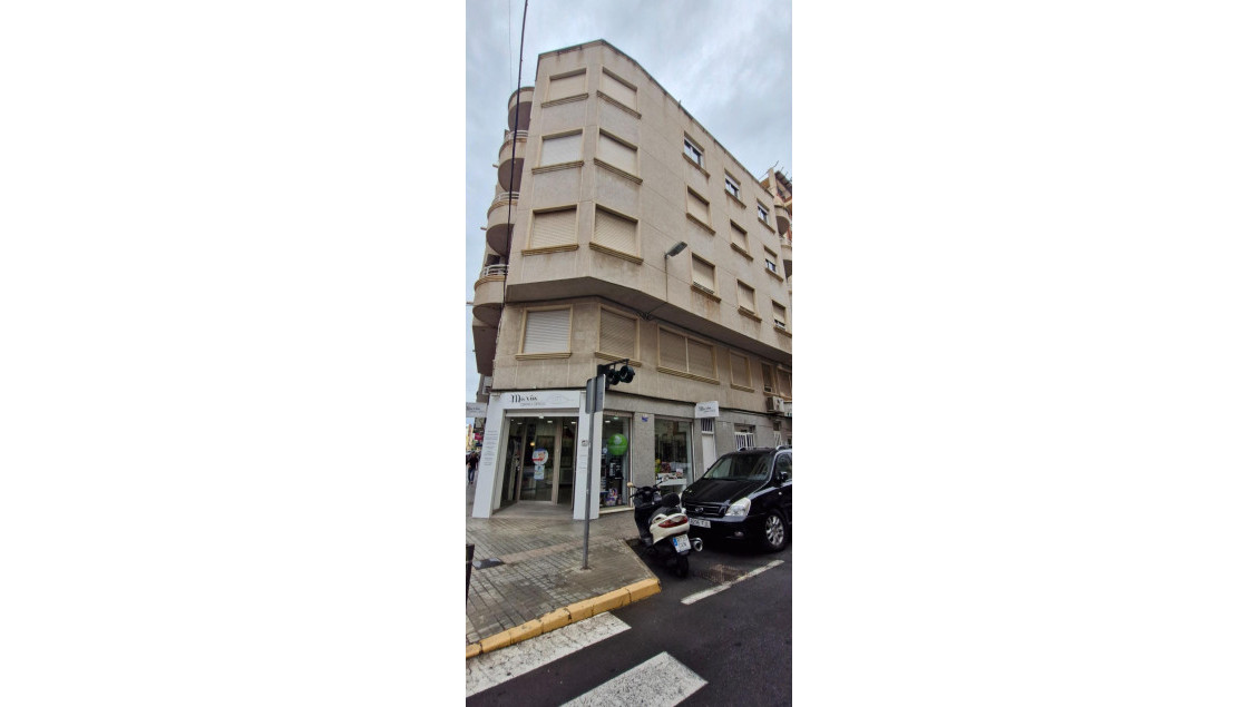 Sale - Entresuelo - Elche - Altabix