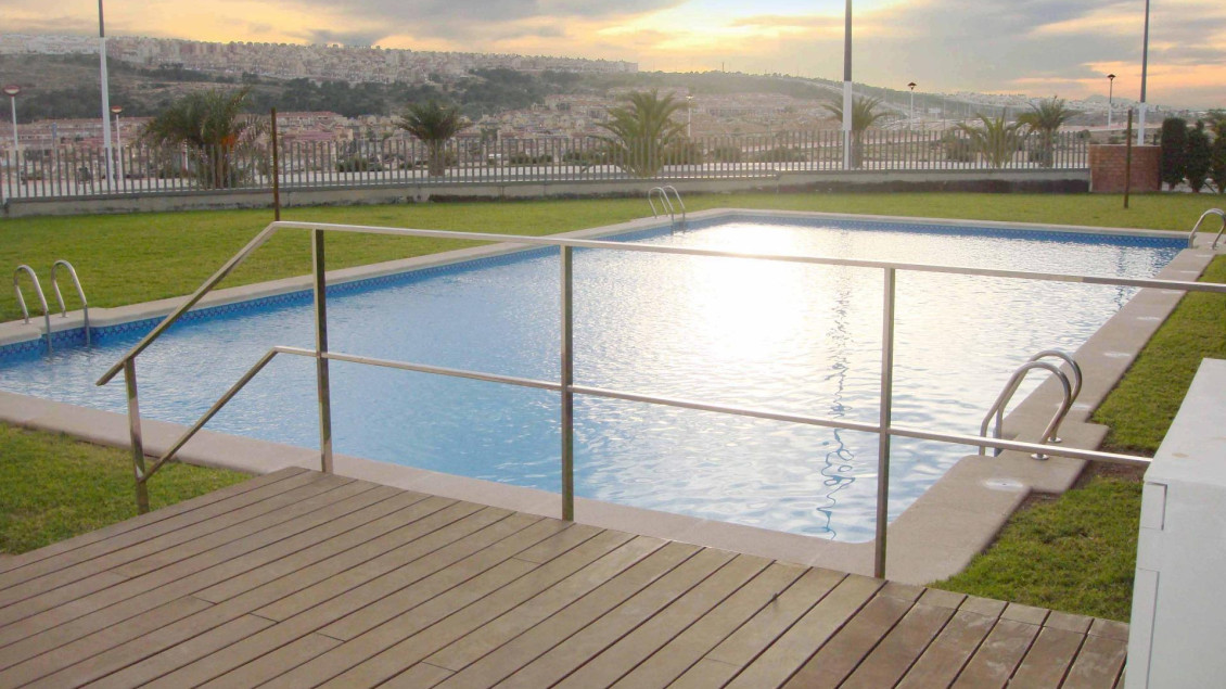 Venta - Piso - Arenales del sol - Calle albacete