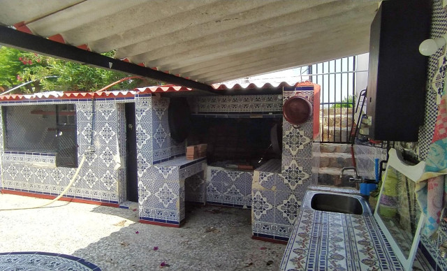 Sale - Chalet - Crevillent - CARRETERA nacional