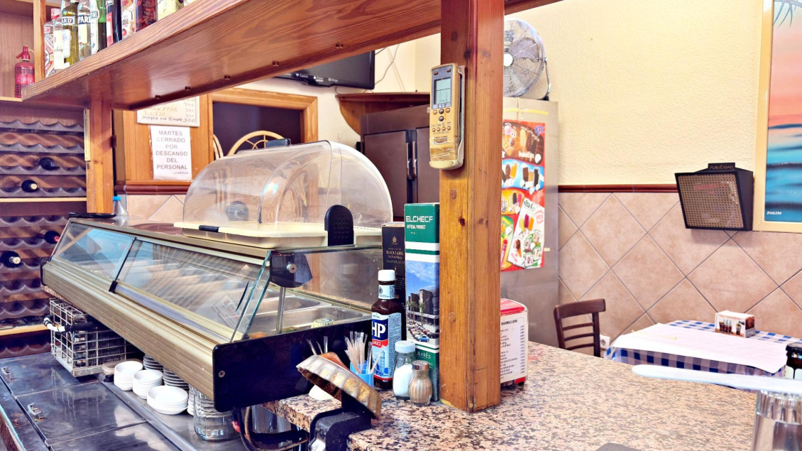 Sale - Local comercial - Santa Pola - Club nautico
