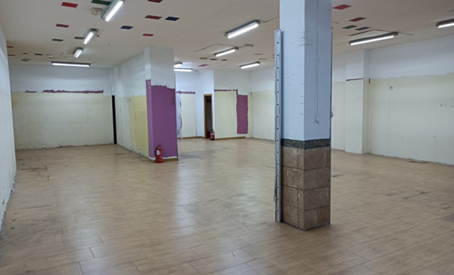 Alquiler a largo plazo - Local comercial - Elche - Corazon de Jesus