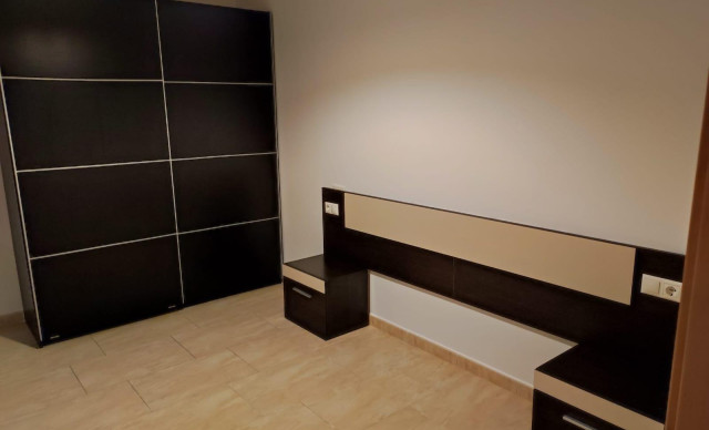 Alquiler a largo plazo - Piso - Elche - Ciudad Jardin