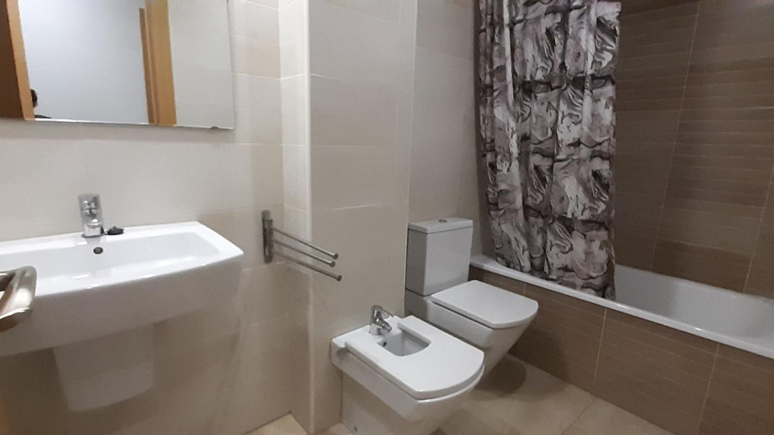 Alquiler a largo plazo - Piso - Elche - Ciudad Jardin