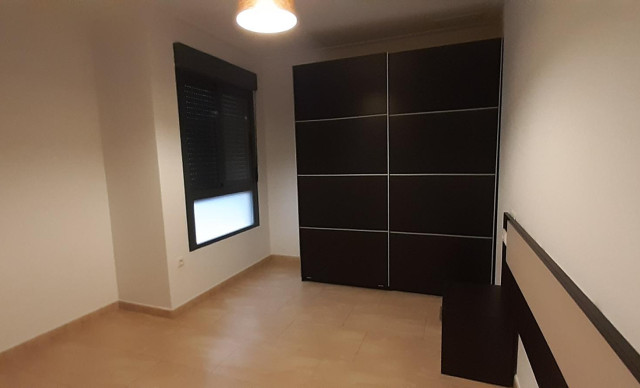 Alquiler a largo plazo - Piso - Elche - Ciudad Jardin