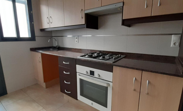 Alquiler a largo plazo - Piso - Elche - Ciudad Jardin
