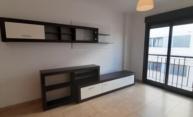 Alquiler a largo plazo - Piso - Elche - Ciudad Jardin
