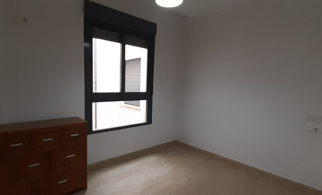 Alquiler a largo plazo - Piso - Elche - Ciudad Jardin