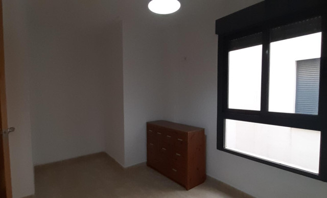 Alquiler a largo plazo - Piso - Elche - Ciudad Jardin