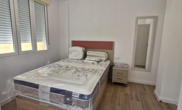 Alquiler a largo plazo - Piso - Elche - Centro