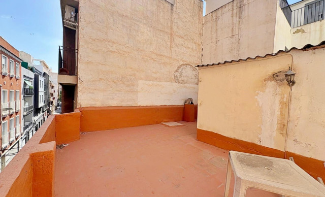 Revente - Casa - Elche - Plaza Crevillente-Juzgados