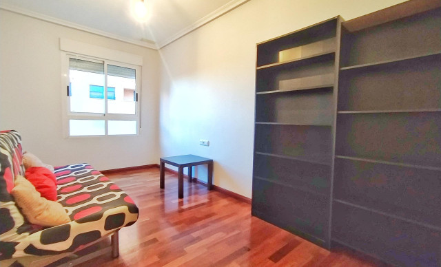 Alquiler a largo plazo - Piso - Elche - Universidad - Ciudad deportiva