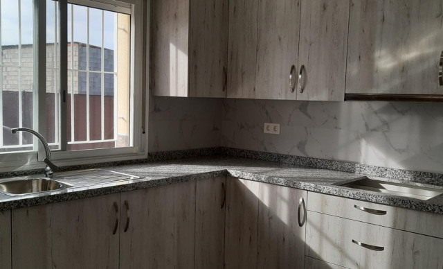 Alquiler a largo plazo - Chalet - Elche pedanias - Algoda