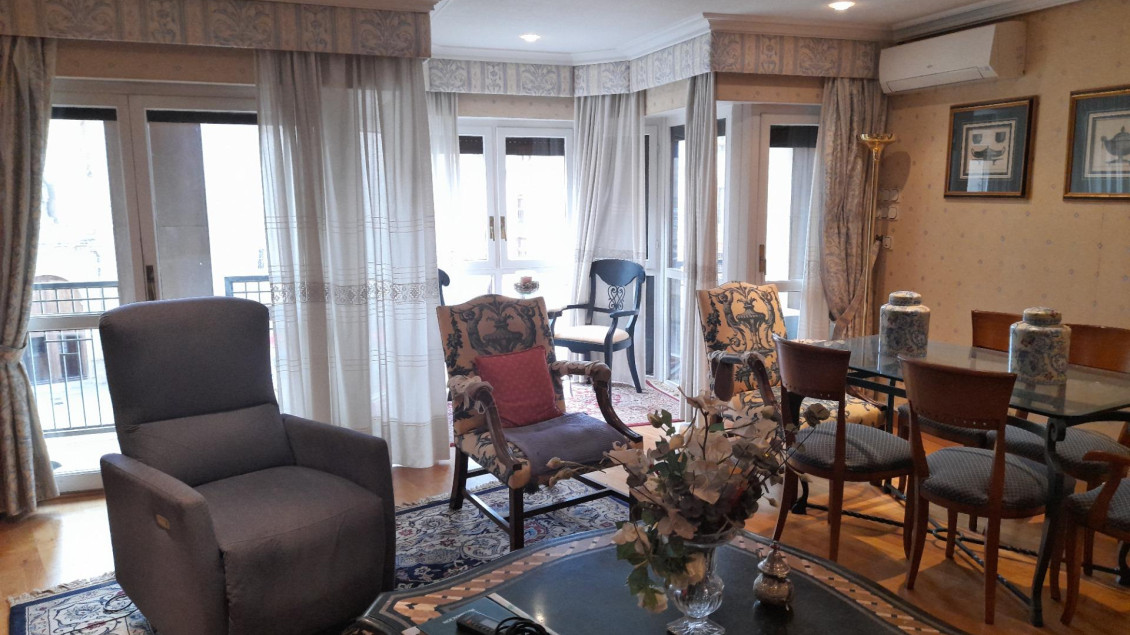 Alquiler a largo plazo - Piso - Elche - Centro