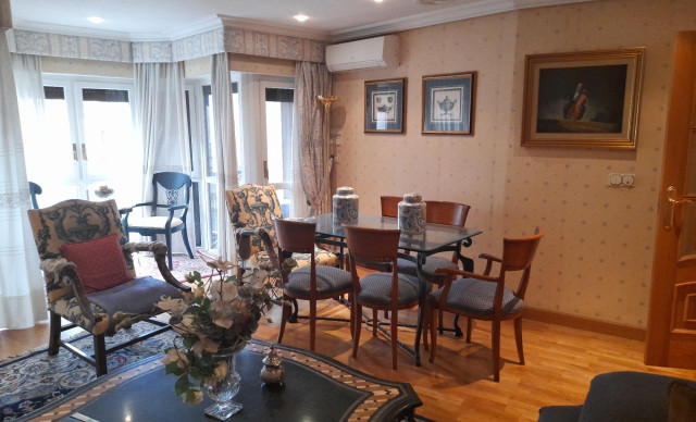 Alquiler a largo plazo - Piso - Elche - Centro