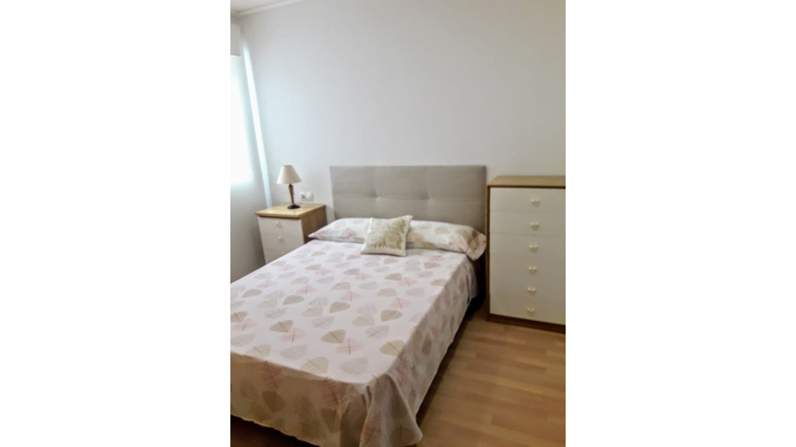 Alquiler a largo plazo - Piso - Elche - Raval - Puertas Coloradas