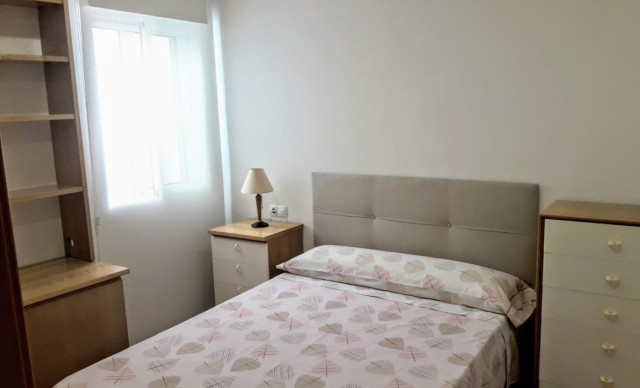 Alquiler a largo plazo - Piso - Elche - Raval - Puertas Coloradas