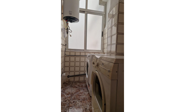 Alquiler a largo plazo - Piso - Elche - Plaza Crevillente-Juzgados