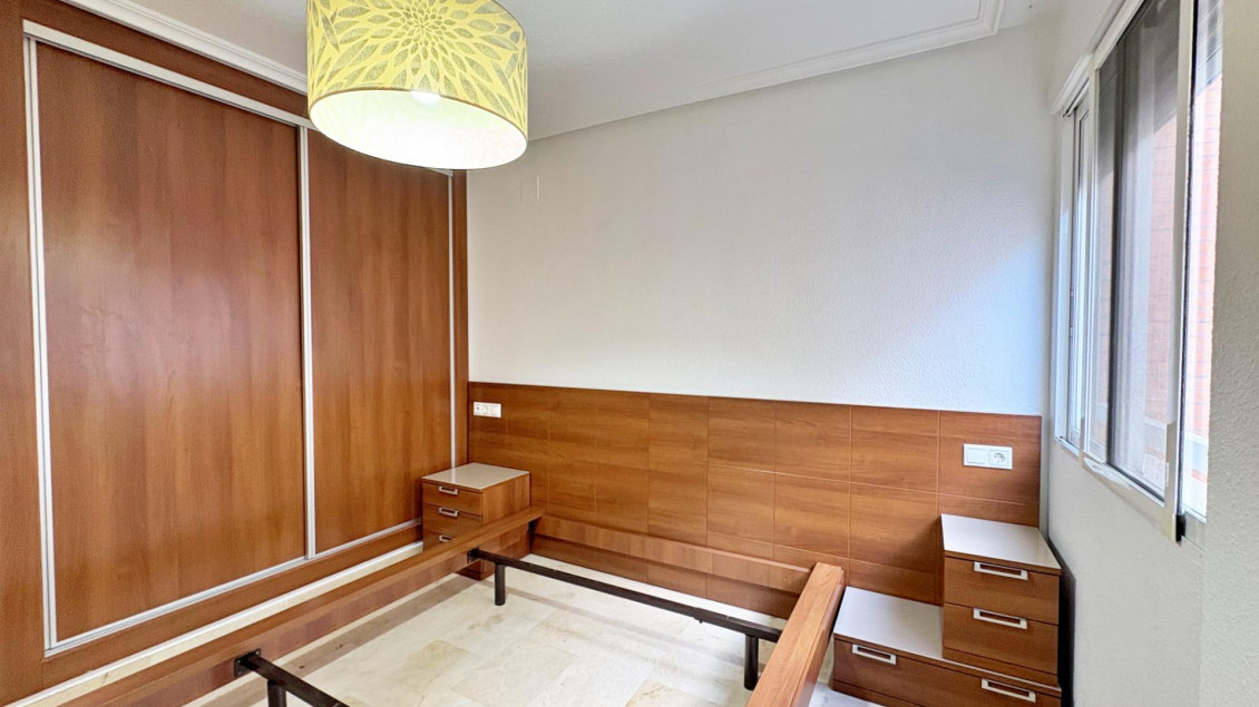 Revente - Piso - Elche - Corte Ingles