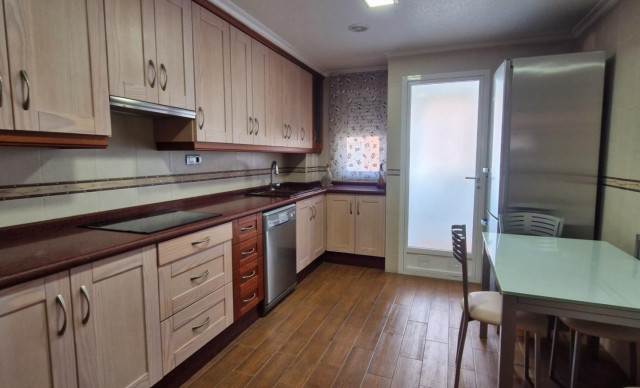 Alquiler a largo plazo - Piso - Elche - Plaza Crevillente-Juzgados