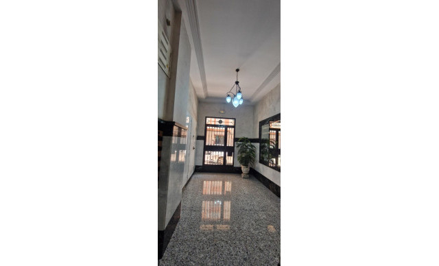 Location longue durée - Piso - Elche - Plaza Crevillente-Juzgados