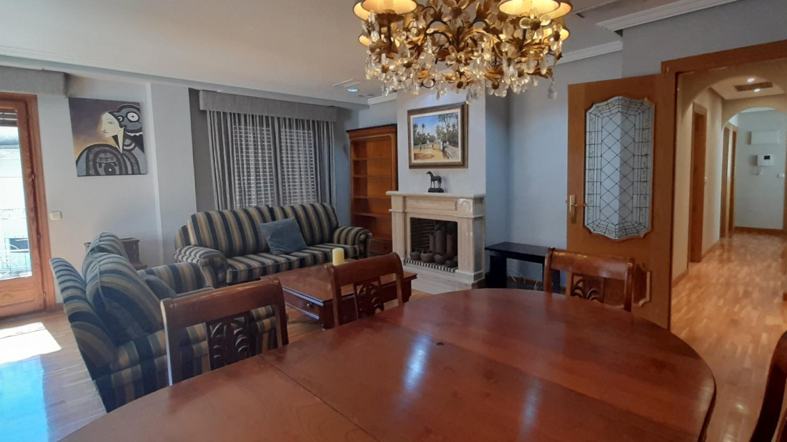 Alquiler a largo plazo - Piso - Elche - Centro