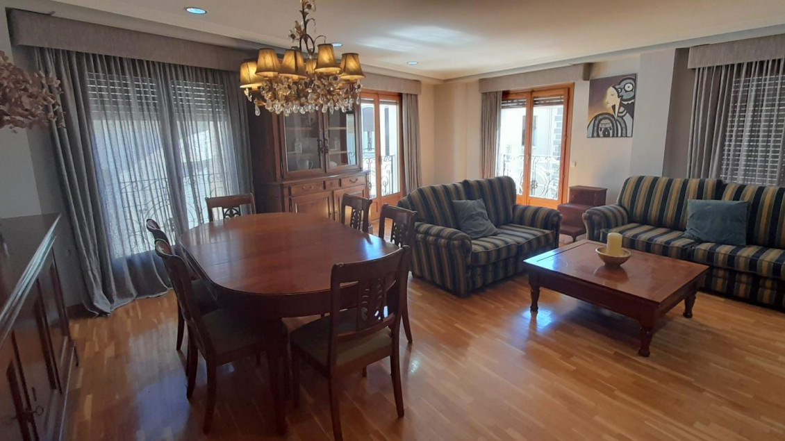 Alquiler a largo plazo - Piso - Elche - Centro