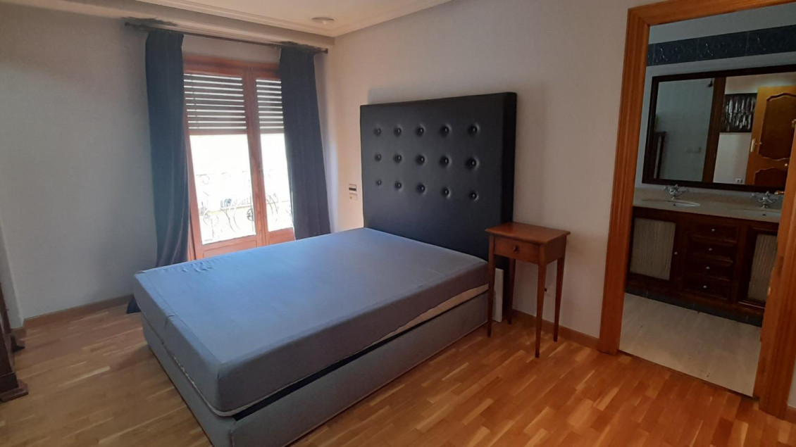 Alquiler a largo plazo - Piso - Elche - Centro