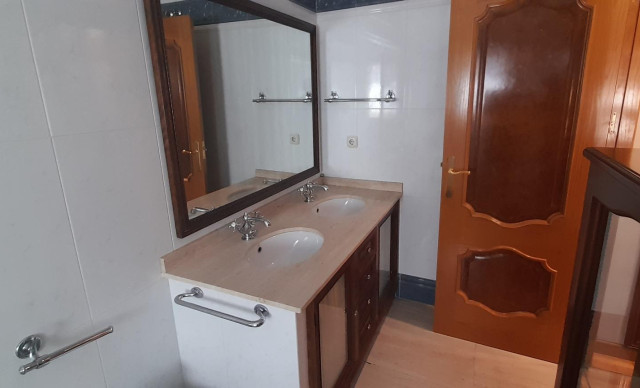 Alquiler a largo plazo - Piso - Elche - Centro