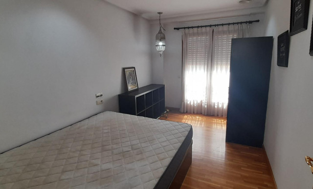 Alquiler a largo plazo - Piso - Elche - Centro