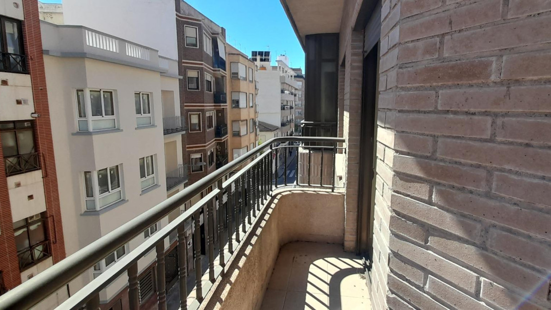 Alquiler a largo plazo - Piso - Elche - Centro
