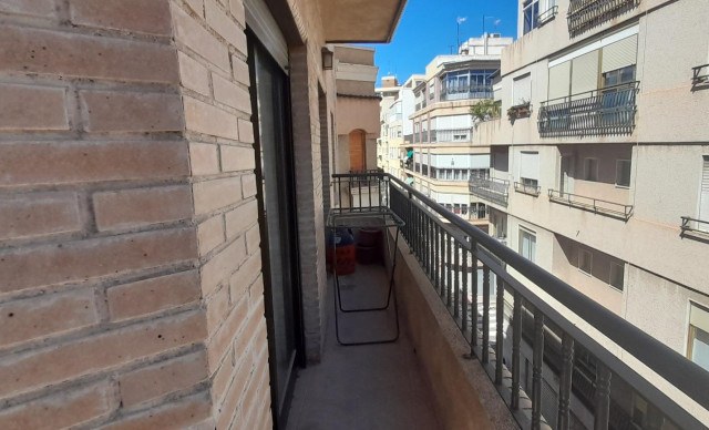 Alquiler a largo plazo - Piso - Elche - Centro