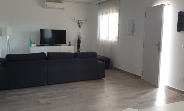 Alquiler a largo plazo - Chalet - Elche pedanias - Algoda