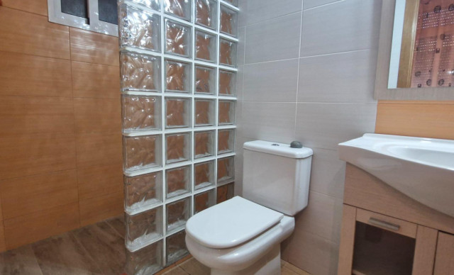 Alquiler a largo plazo - Planta baja - La hoya - La Hoya-Daimes-El Derramador