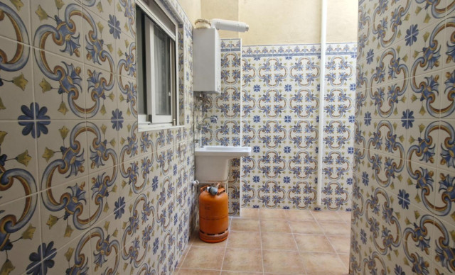 Alquiler a largo plazo - Planta baja - La hoya - La Hoya-Daimes-El Derramador