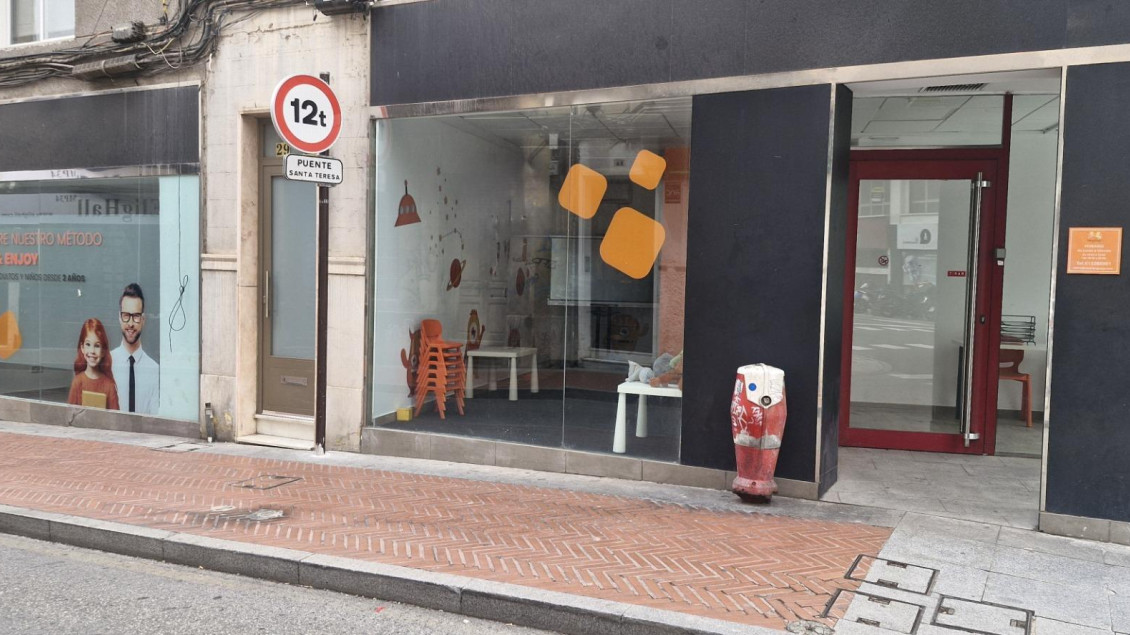 Sale - Local comercial - Elche - Asilo - Pisos Azules