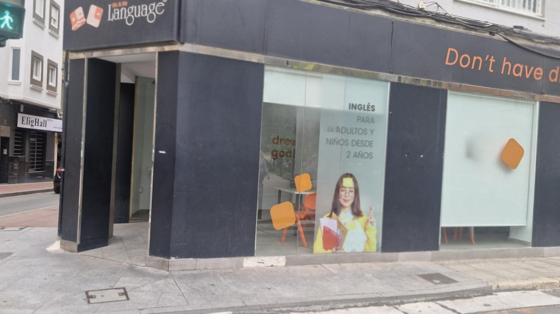 Sale - Local comercial - Elche - Asilo - Pisos Azules
