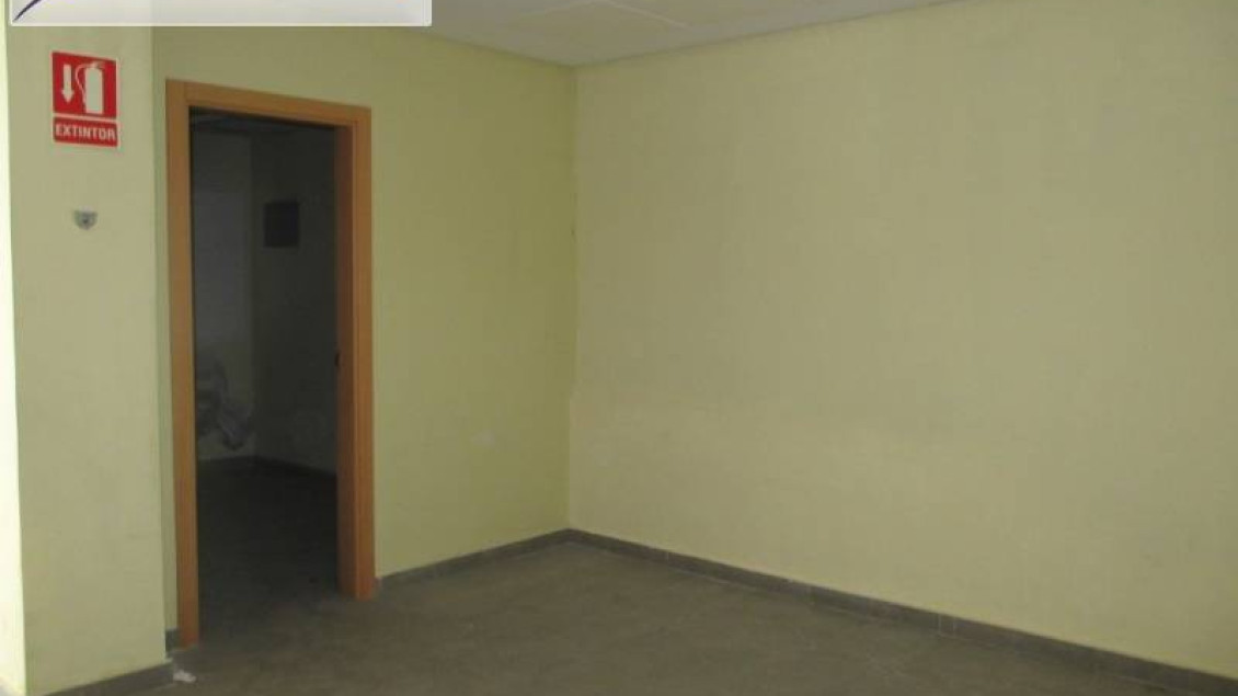Sale - Local comercial - Elche - Asilo - Pisos Azules