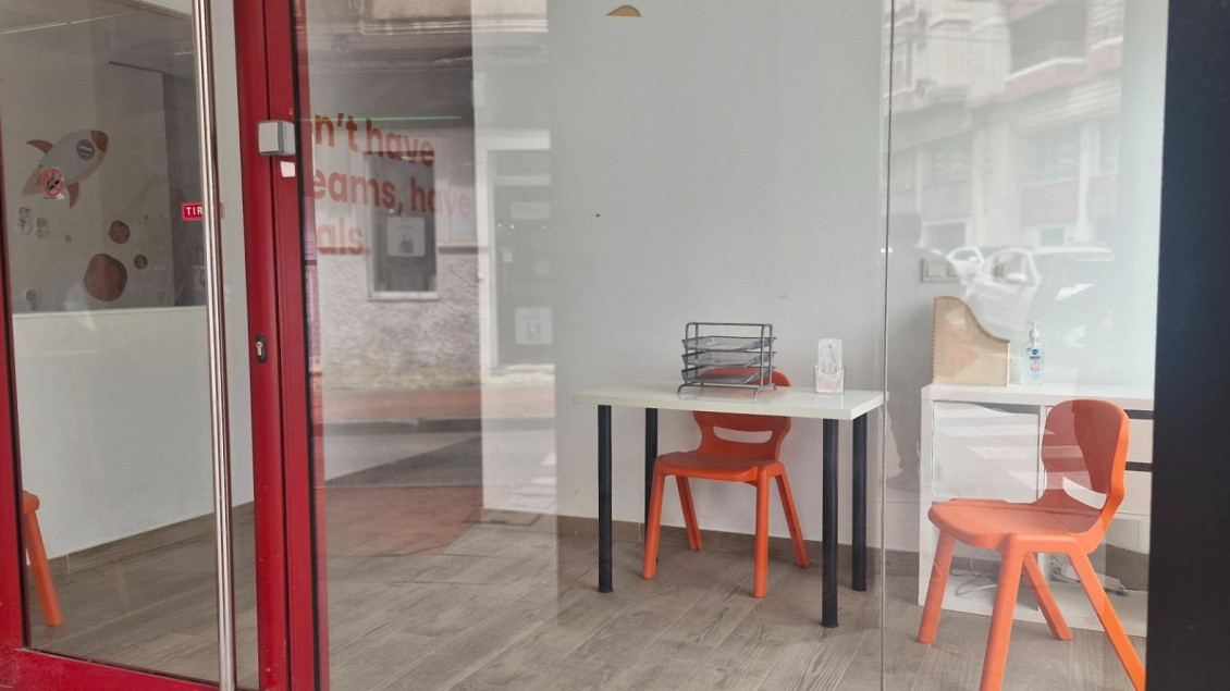 Sale - Local comercial - Elche - Asilo - Pisos Azules