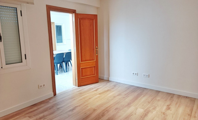 Alquiler a largo plazo - Piso - Elche - Centro